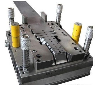 自動級進(jìn)模